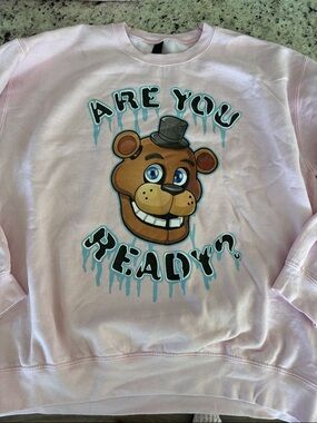 Five nights at Freddy’s pink large women’s Sweatshirt